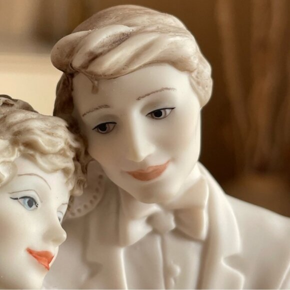 Ltd Edition Giuseppe Armani Garden Wedding bride and groom figurine - Picture 3 of 16
